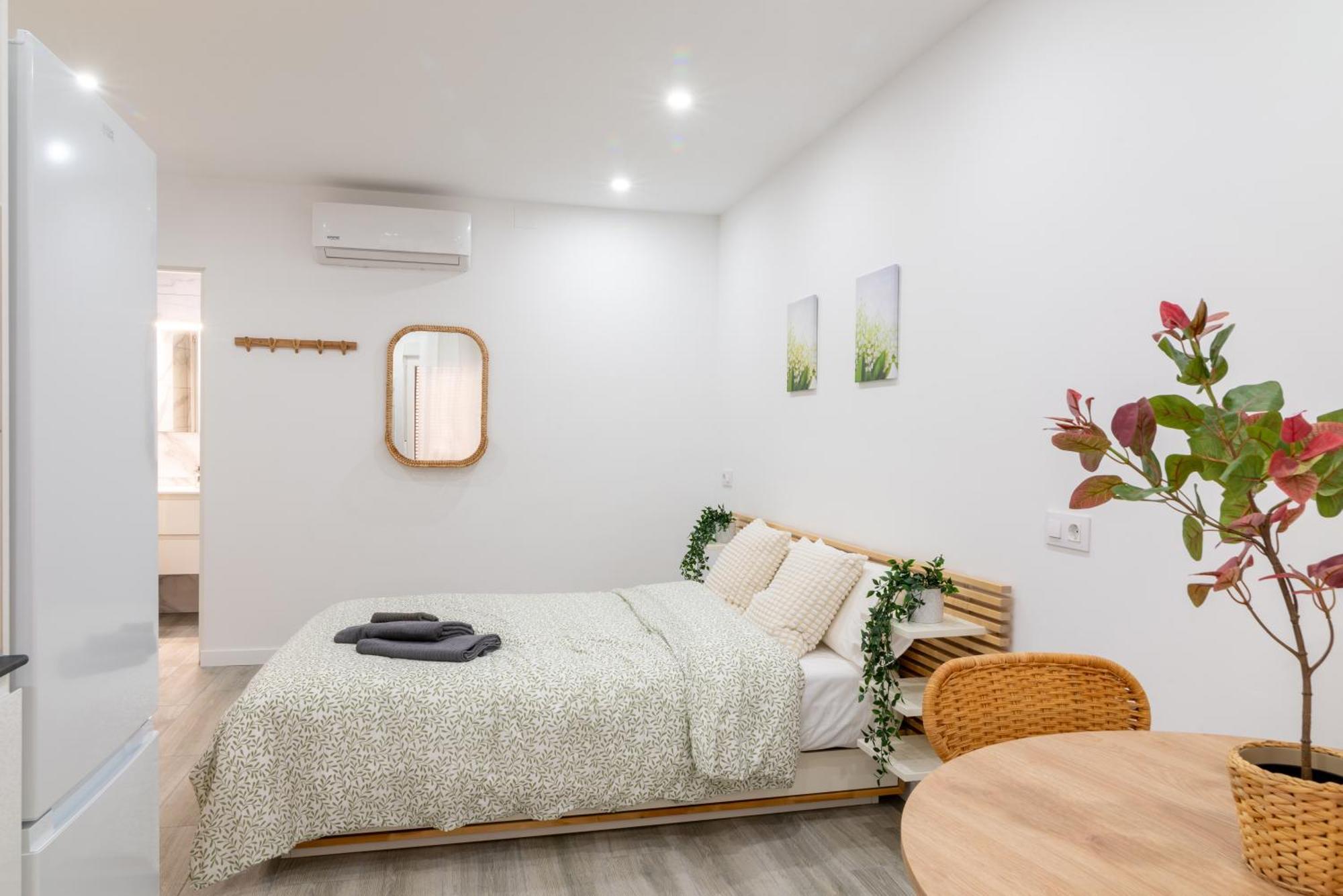 Pisos Plaza Paris Apartment Lloret de Mar